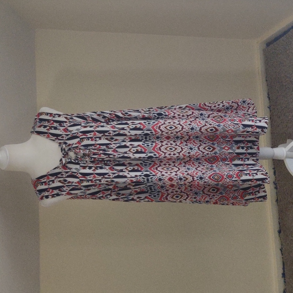 A & I dress Size 3X Multi-colored red/white print Completely‎ lined Sleeveless